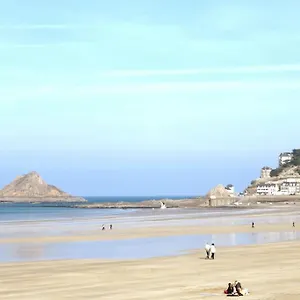 Les Bains Vue Pleneuf-Val-Andre